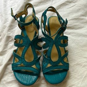 Bussola authentic leather womens 38 textured teal wedges